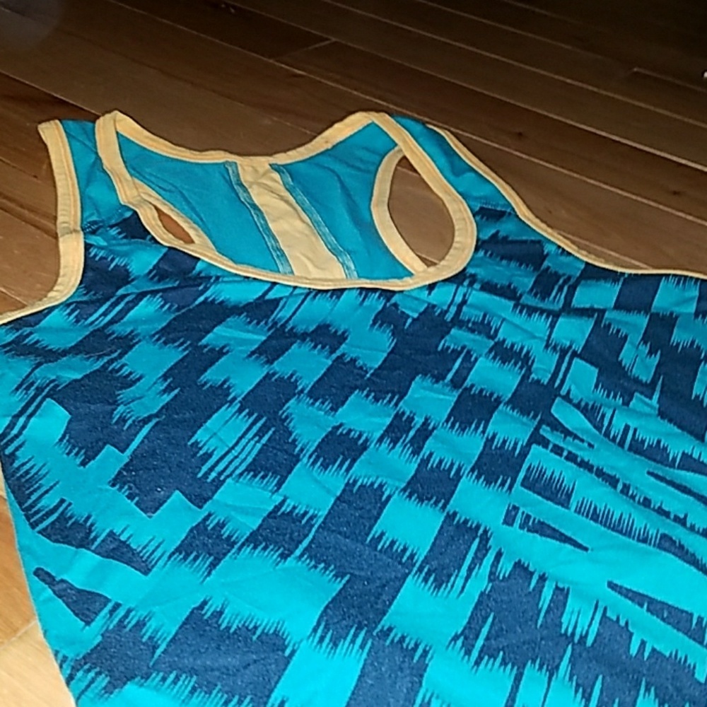 Nike active tank
